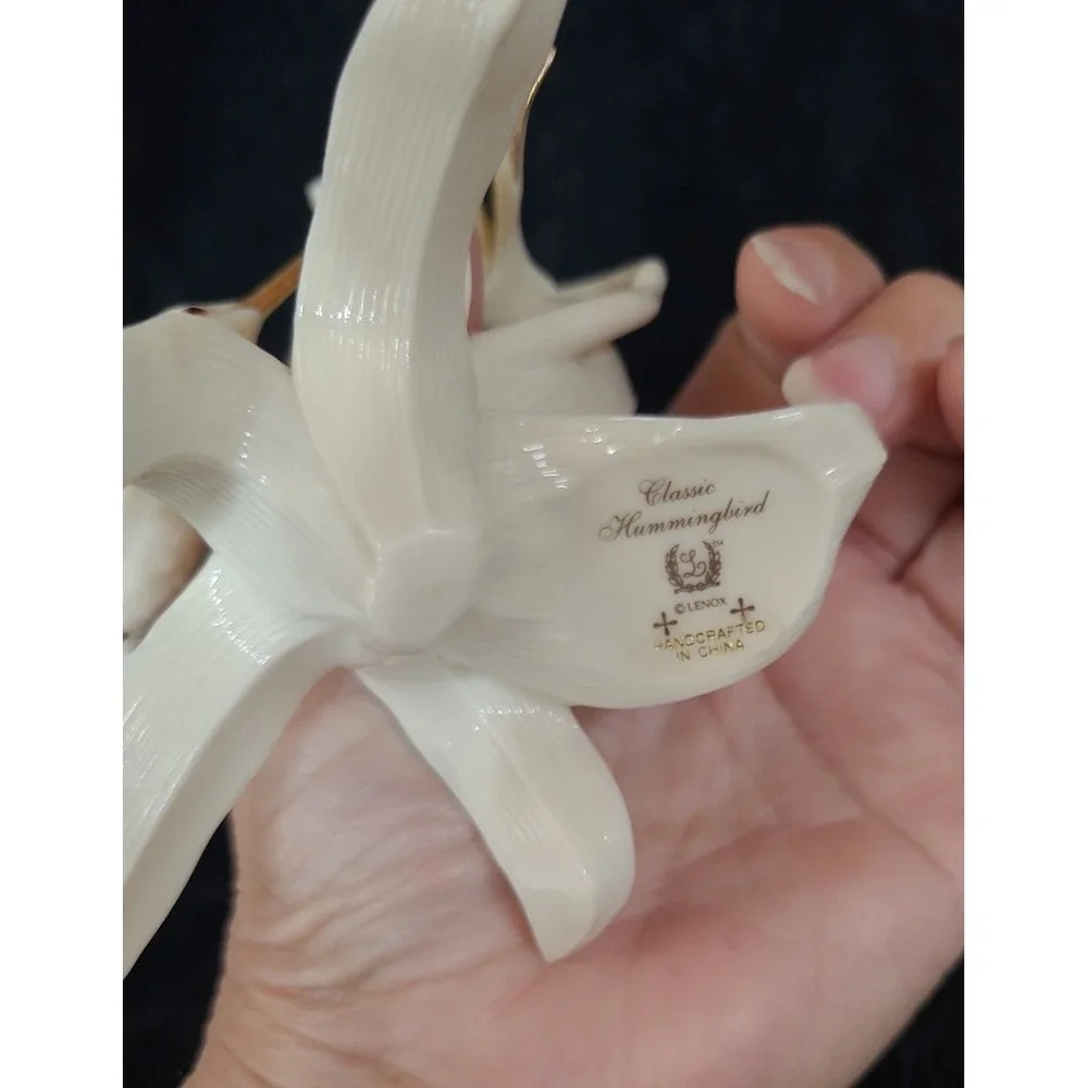 Beautiful Lenox Porcelain Classic Hummingbird Ivory Sculpture Figurine READ - Picture 15 of 16